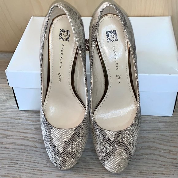 NIB - ANNE KLEIN "Clemence" Heels (7.5) - Picture 4 of 6